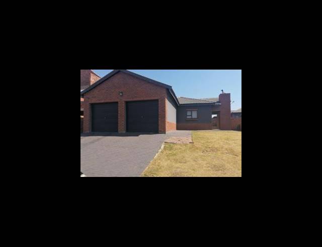 3 BEDROOM HOUSE FOR SALE IN CLAYVILLE